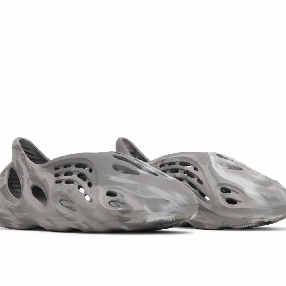 Adidas Yeezy Foam Runner 'MX Granite